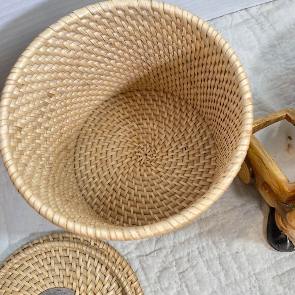 Set Of 2 Rustic Woven Baskets & Scarecrow Planter Figurine with Wagon - Handcraf - Picture 12 of 16